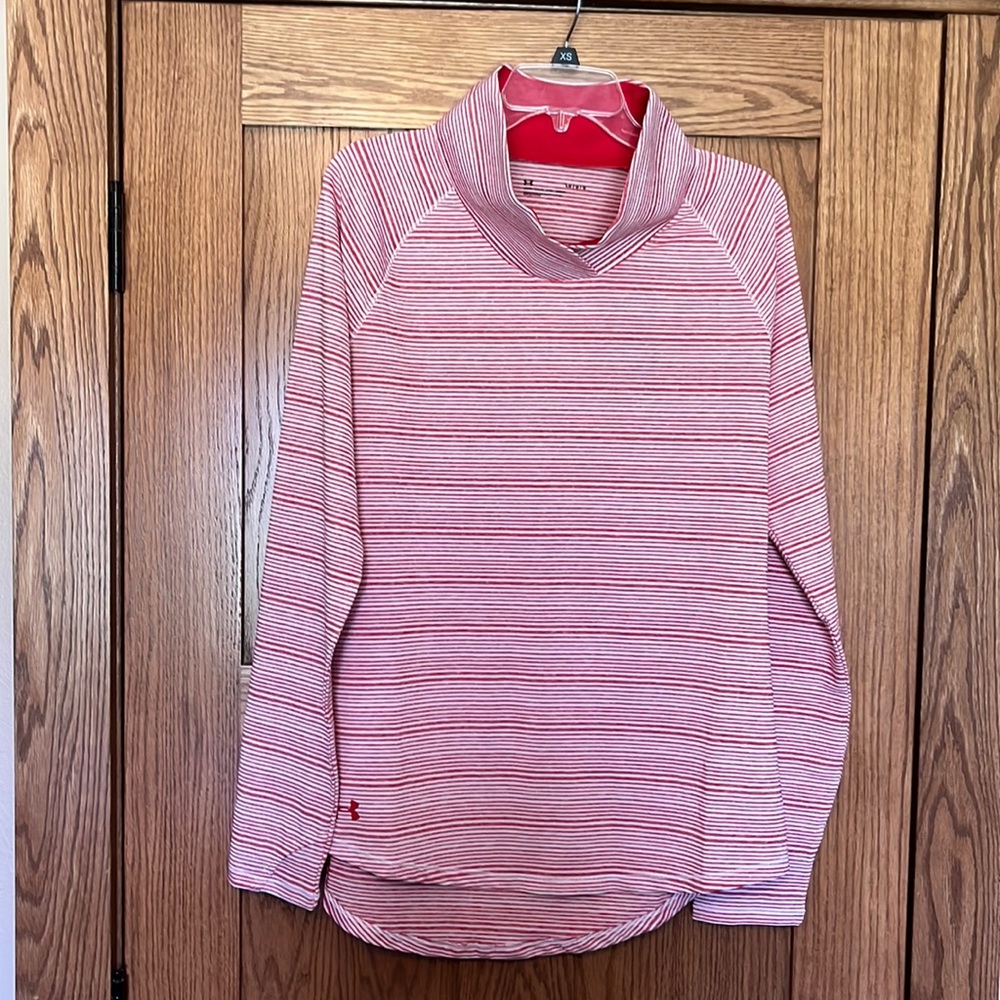 Women’s Under Armour long sleeve